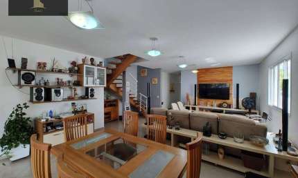 Casa com 3 dormitórios à venda, 259 m² por R$ 1.800.000,00 - Condomínio Jardim América - Vinhedo/SP