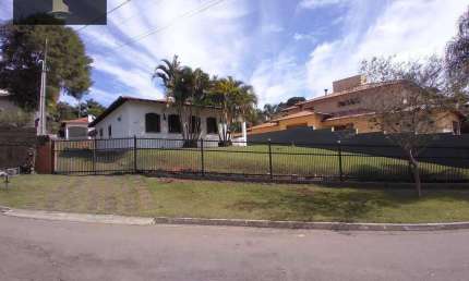 Casa com 3 dormitórios para alugar, 250 m² por R$ 7.400,00/mês - Condomínio Vista Alegre - Café - Vinhedo/SP