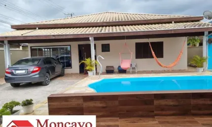 Casa a venda em Caraguatatuba, bairro de Jardim Gaivotas.