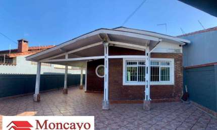 Casa confortável com 3 dormitórios- Aceita financiamento bancár
