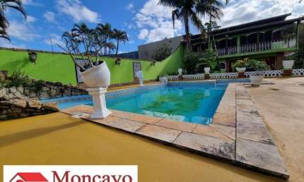 Casa alto padrão, lote de 1081 ms, com 3 casas lindas - M.de Sá