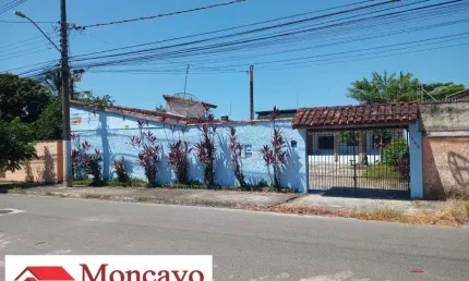 Casa com amplo lote, com 4 dormitórios, sendo 3 suítes-Sumaré