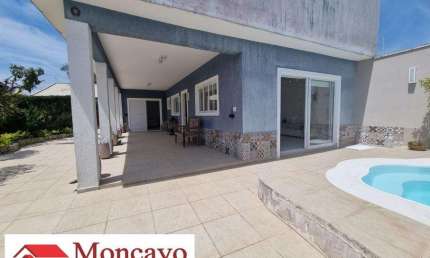 Casa médio padrão, acabamento fino, piscina e espaço gourmet