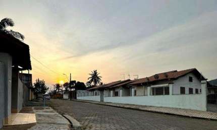Casa térrea em condomínio, com quintal privativo - ac. financ;