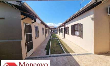 Casa em condomínio, perto da rodovia, Praia das Palmeiras