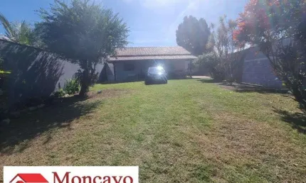 Casa com 2 quartos para alugar na Rua Yolanda Gozzi Rodrigues, 540, Pontal de Santa Marina, Caraguatatuba