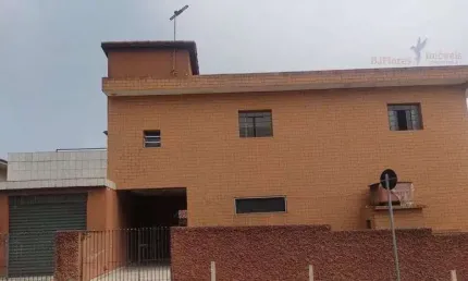 Sobrado de esquina com Salão Comercial com 297,57m² no bairro Pauliceia em São Bernardo do Campo/SP