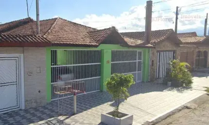 Casa de 31m² no bairro balneário maracanã em praia grande/sp