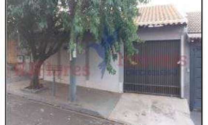 Casa com 3 quartos à venda no Conjunto Residencial João Vital, Matão 
