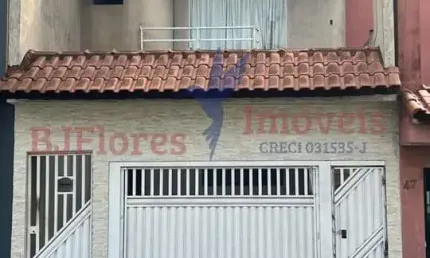 Sobrado com 240m² no bairro Parque Marajoara em Santo André/SP