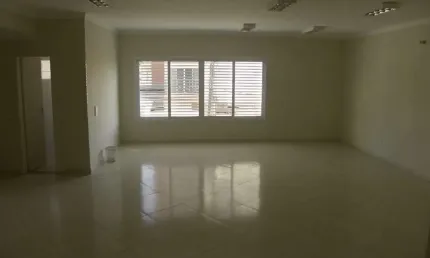 Sala comercial na vila clayton para locação em valinhos.