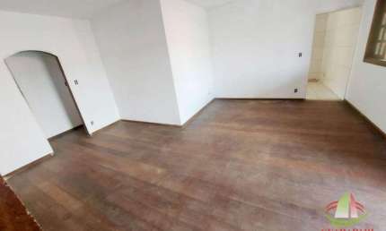 Casa com 4 quartos à venda, 220 m² por R$ 750.000 - Copacabana - Belo Horizonte/MG