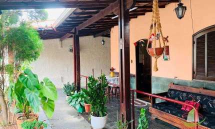 Casa baixa com 3 dormitórios à venda, 210 m² por R$ 540.000 - Santa Amélia - Belo Horizonte/MG