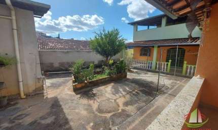 Casa com 3 dormitórios à venda, 378 m² por R$ 650.000,00 - Copacabana - Belo Horizonte/MG
