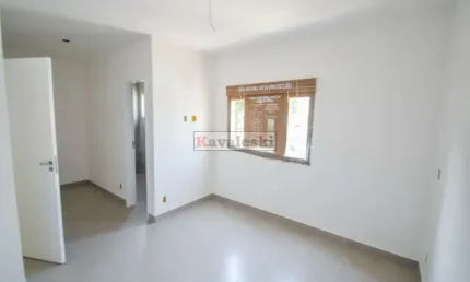 Sobrado em Condominio Fechado na Saúde - 2 suites 3 wcs 2 vagas - Oportunidade