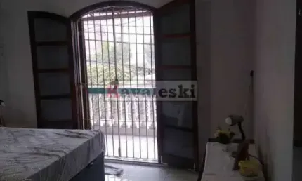 Sobrado com 2 quartos sendo 1 suíte na Vila Santo Estéfano.