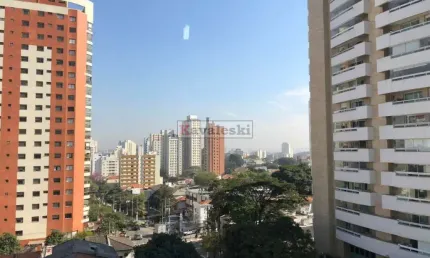 Apartamento com 2 quartos e 2 banheiros à venda, 76 m²