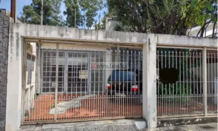 Casa Térrea 3 dormitórios 3 wcs 4 vagas - 3 casas para moradias / Renda - Oportunidade- Próx Metrô