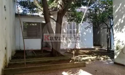 Casa totalmente térrea com 3 dormitórios 1 suite 10 vagas - quintal grande - òtimo imóvel