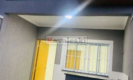 Casa com 3 quartos à venda na Rua Américo Samarone, --, Vila Moinho Velho, São Paulo