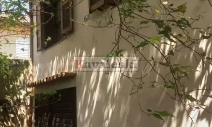 Casa c/ 3dormitórios -Necessário reformas- Bairro São João Climaco