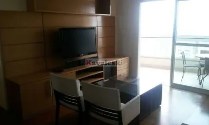 Lindo apartamento 3 suítes, 200m Metro Praça da Arvore