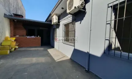 Casa térrea comercial no miolo ipiranga e próx metrô- 7 salas - 3 vagas - quintal