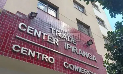 Linda Sala Comercial , Reformada - Conjunto Trade Center Ipiranga - AC PERMUTA