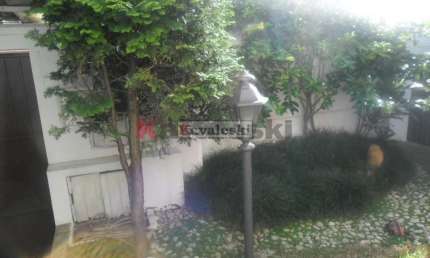 > CASA TÉRREA AO LADO DA RUA VERGUEIRO E METRÔ ALTO DO IPIRANGA !