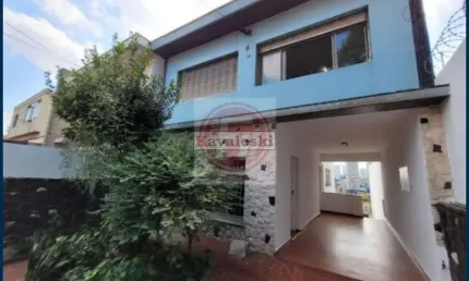 Òtimo sobrado 3 dormitórios , 2 vagas / Quintal grande / Dep. de empregada /Próx Metrô -Oportunidade