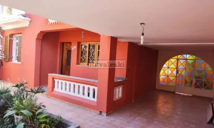 Casa Totalmente Térrea Coração da Móoca- 3 dormitórios - quintal grande - Impecável