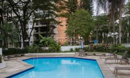 **Lindo apartamento de alto padrão com 5 dormitórios e 272m² no bairro do Campo Belo.
