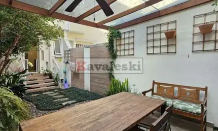 SOBRADO EM CONDOMINIO FECHADO NO KLABIN 3 SUITES 2 VAGAS 257M²