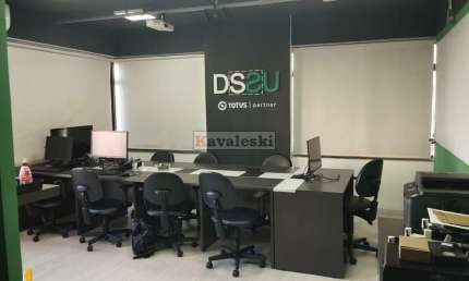 Salas comerciais a 4 minutos do Metrô Saúde. Vende Estuda Permuta!!