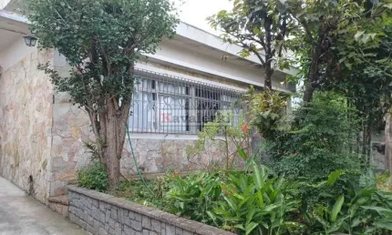 CASA TERREA JARDIM DA SAÚDE / 3 DORMITÓRIOS 2 SUITES 4 VAGAS / QUINTAL GRANDE / OPORTUNIDADE