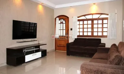 Casa com 3 quartos à venda na Rua Dom Sebastião do Rego, --, Vila Gumercindo, São Paulo