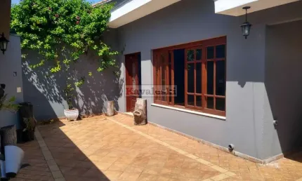Linda casa térrea no planalto paulista. agende já sua visita!!!!