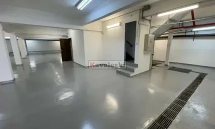 ** Prédio comercial para a locação próximo ao terminal Jabaquara.