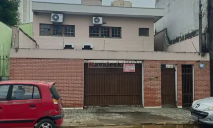 ** Sobrando residencial/ comercial a venda próximo ao metrô Saúde.