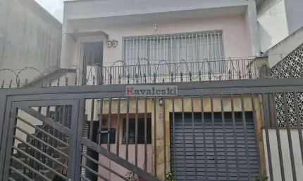 Casa Excelente com 2 dormitórios 2 wcs 2 vagas / Terraço com Churrasqueira / Imperdível