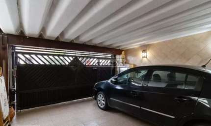 Sobrado lindo 4 dormitórios 1 suite 2 vagas - Quintal - Impecável