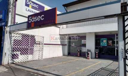 Casa com 4 Quartos e 2 banheiros à Venda, 220 m² por R$ 1.920.000