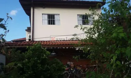 Lindo sobrado a 15 minutos do metro jabaquara a pé. confira