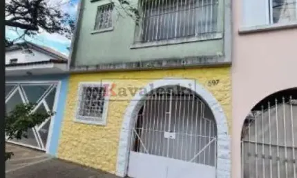 Casa com 2 quartos e 2 banheiros à venda, 179 m² por