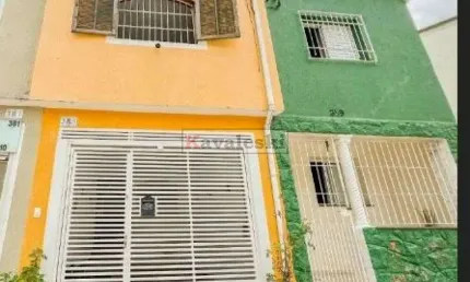 Casa de condomínio com 2 quartos e 2 banheiros à venda, 120 m²