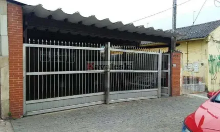 Casa Térrea 2 dormitórios 2 vagas quintal com churrasqueira - Doc 100%