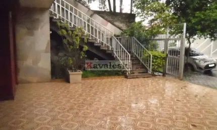 Casa Térrea miolo Jd da Saúde 4 dormitórios 2 suites 10 vagas - quintal