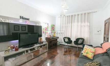 Sobrado com 3 dormitórios 1 suite , quintal e 2 garagens
