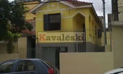 Casa térrea pode ser uso res ou coml - reformada- 2 dormitórios 2 vagas - quintal  - metrô próximo