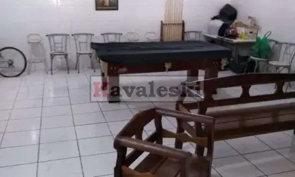 Lindo sobrado com 280m2; copa; quarto empregada; quintal; 5 dorm; 6 vagas; 4 banheiros